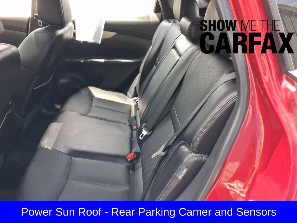 Used 2020 Red Nissan SL image 17