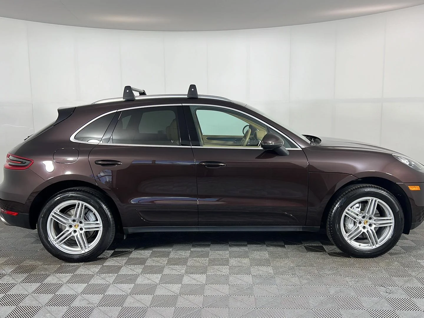 Used 2016  Porsche S image 20