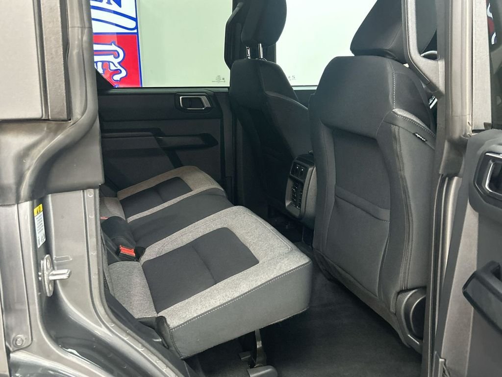 Used 2025 Gray Metallic Ford Big Bend image 17