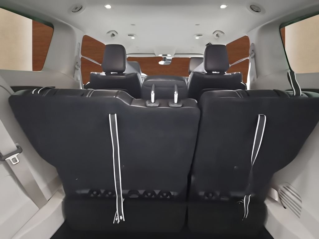 Used 2023 Black Chrysler Touring L image 18