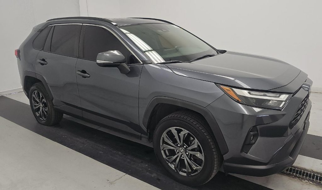 Used 2022 Gray Toyota XLE Premium image 2