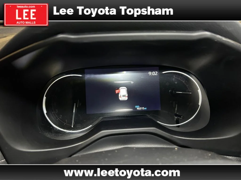 Used 2024 White Toyota XLE image 16