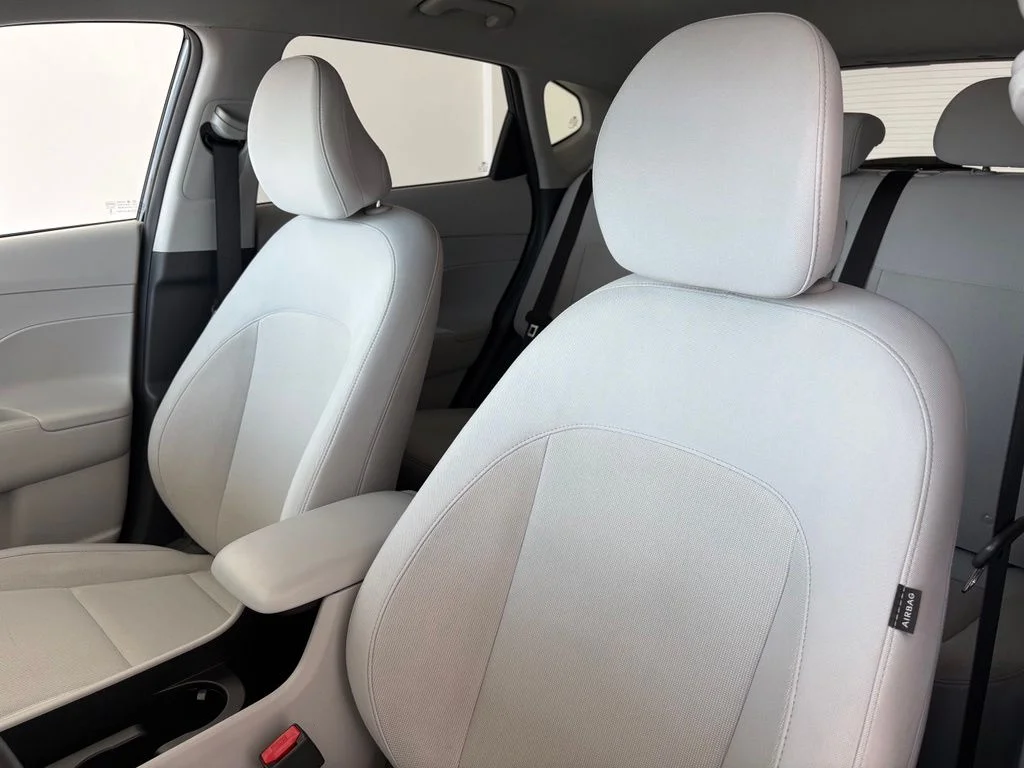 Used 2024 Black Hyundai SEL image 24