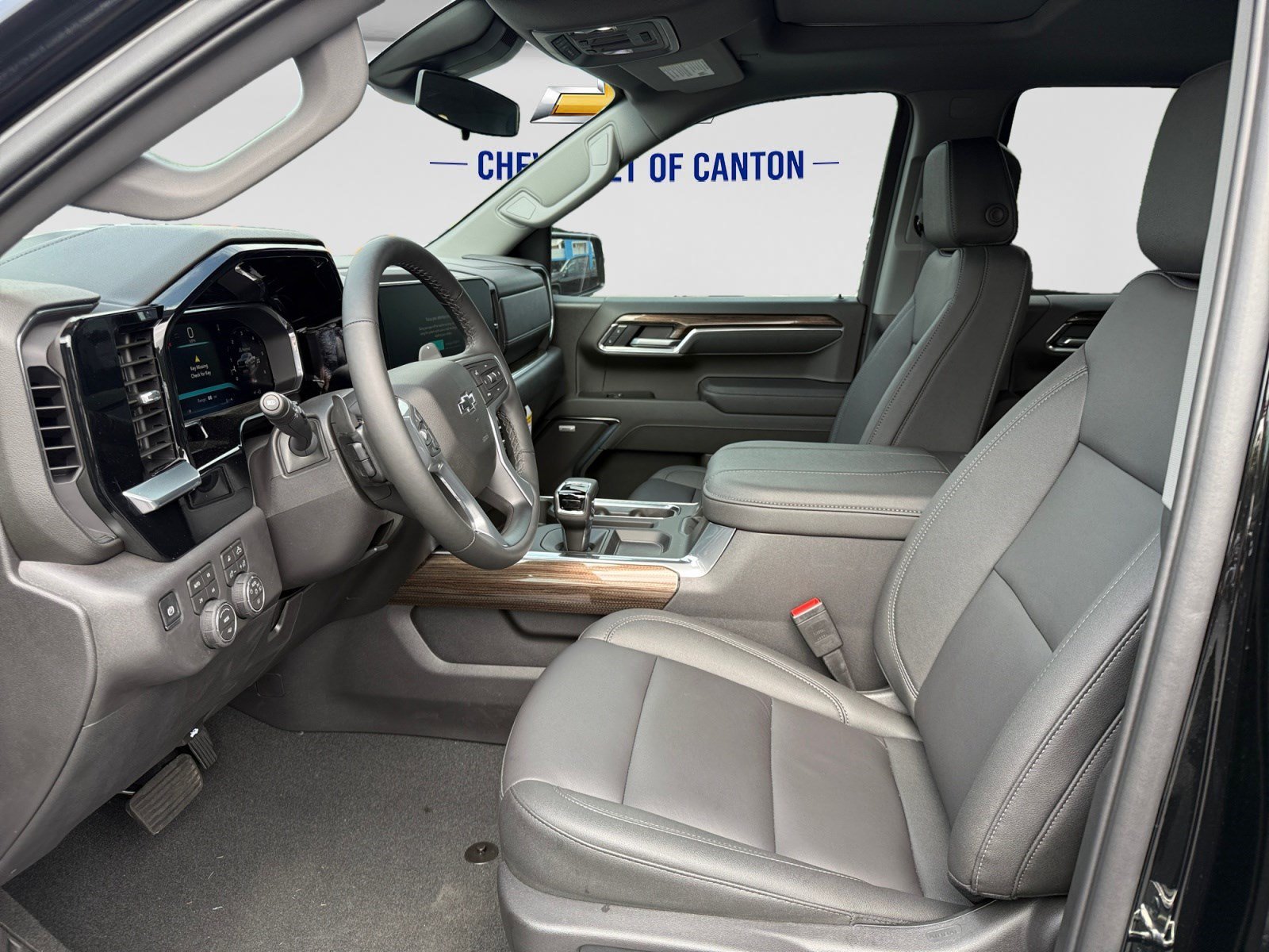2026 Chevrolet Silverado 1500 LT Trail Boss - Photo 9