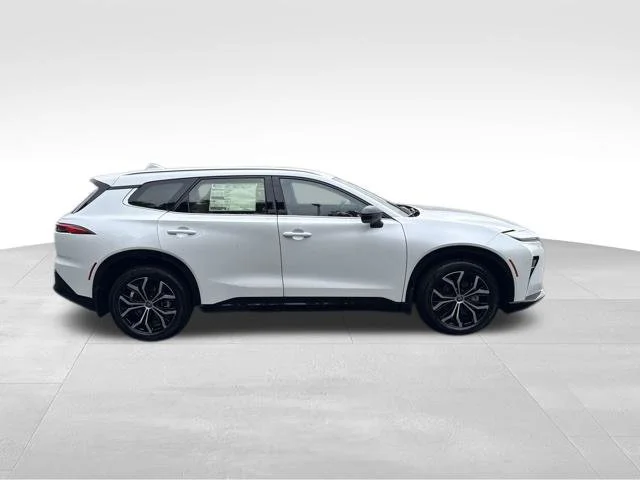 New 2026 Oxygen White Toyota XLE image 7