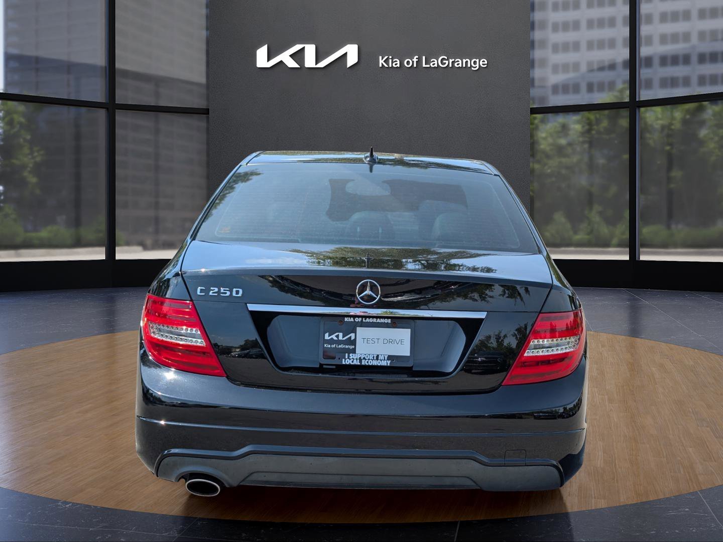 Used 2013 Black Mercedes-Benz C 250 Sport image 10