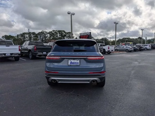 Used 2025 Whisper Blue Me Lincoln Premiere image 4