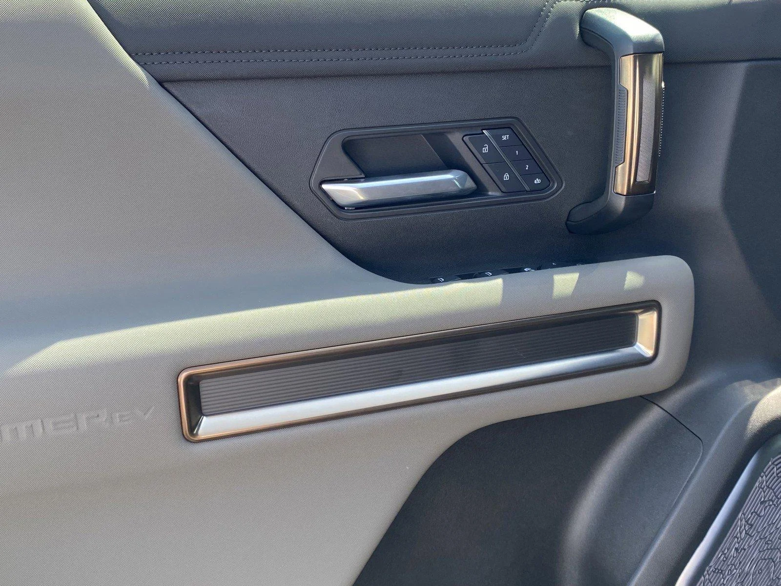 New 2025 Deep Aurora Metallic (Dark Bronze) GMC 3X image 16