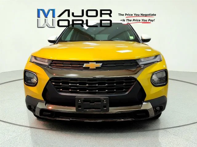 Used 2023 Yellow Chevrolet ACTIV image 3
