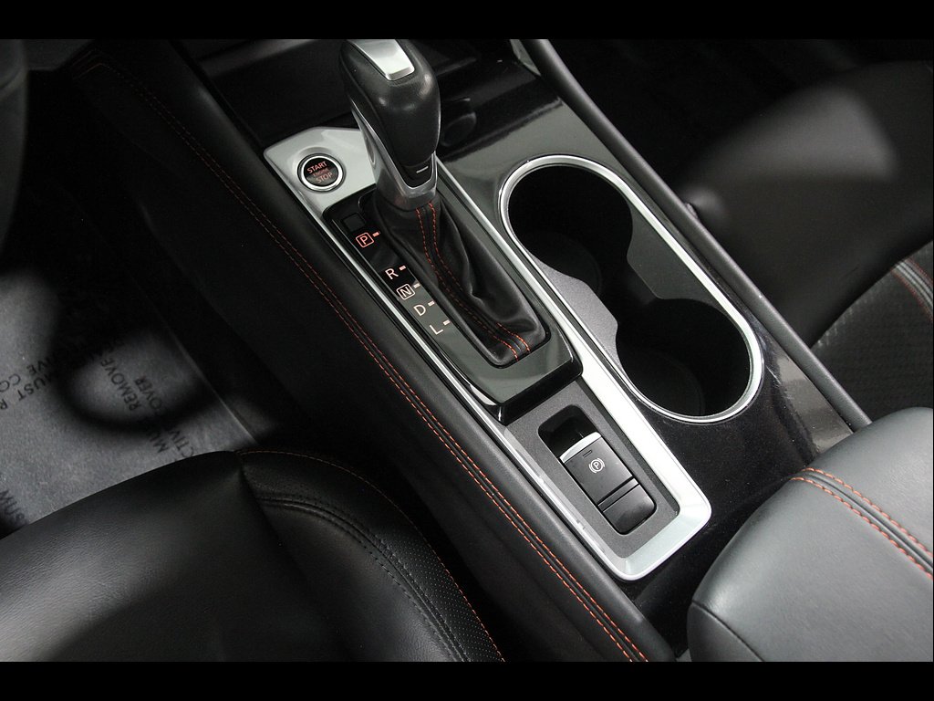 2025 Nissan Altima SR - Photo 14