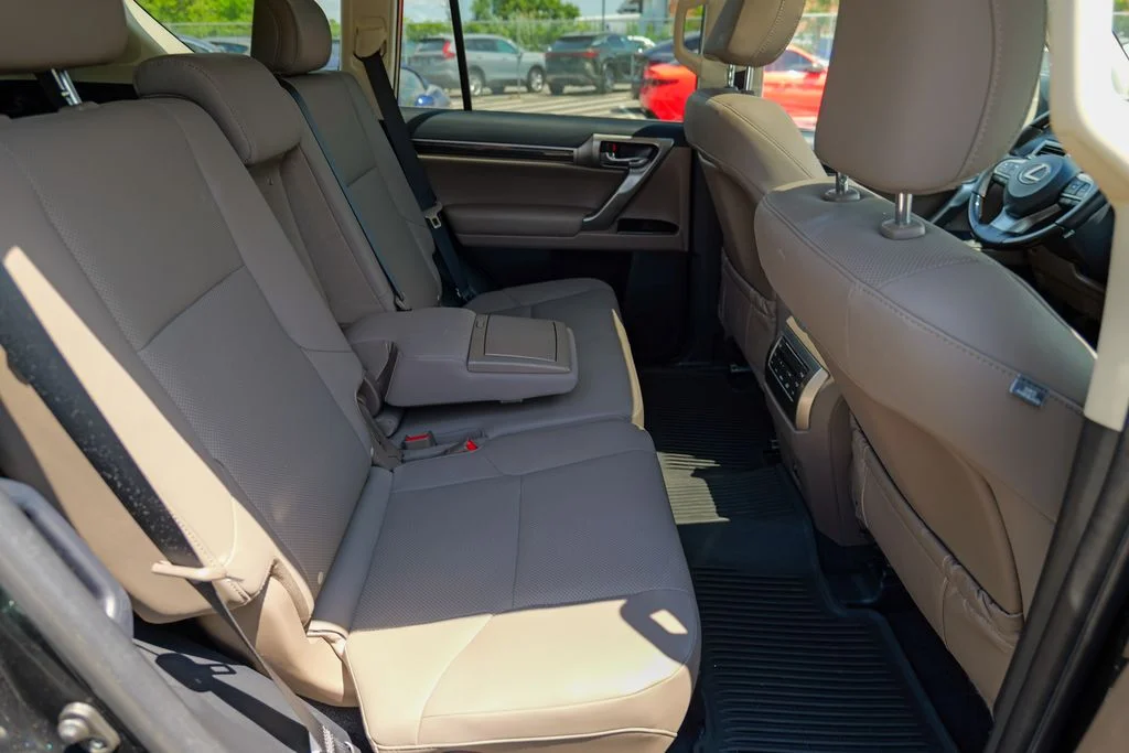 Used 2023 Caviar Lexus 460 image 32