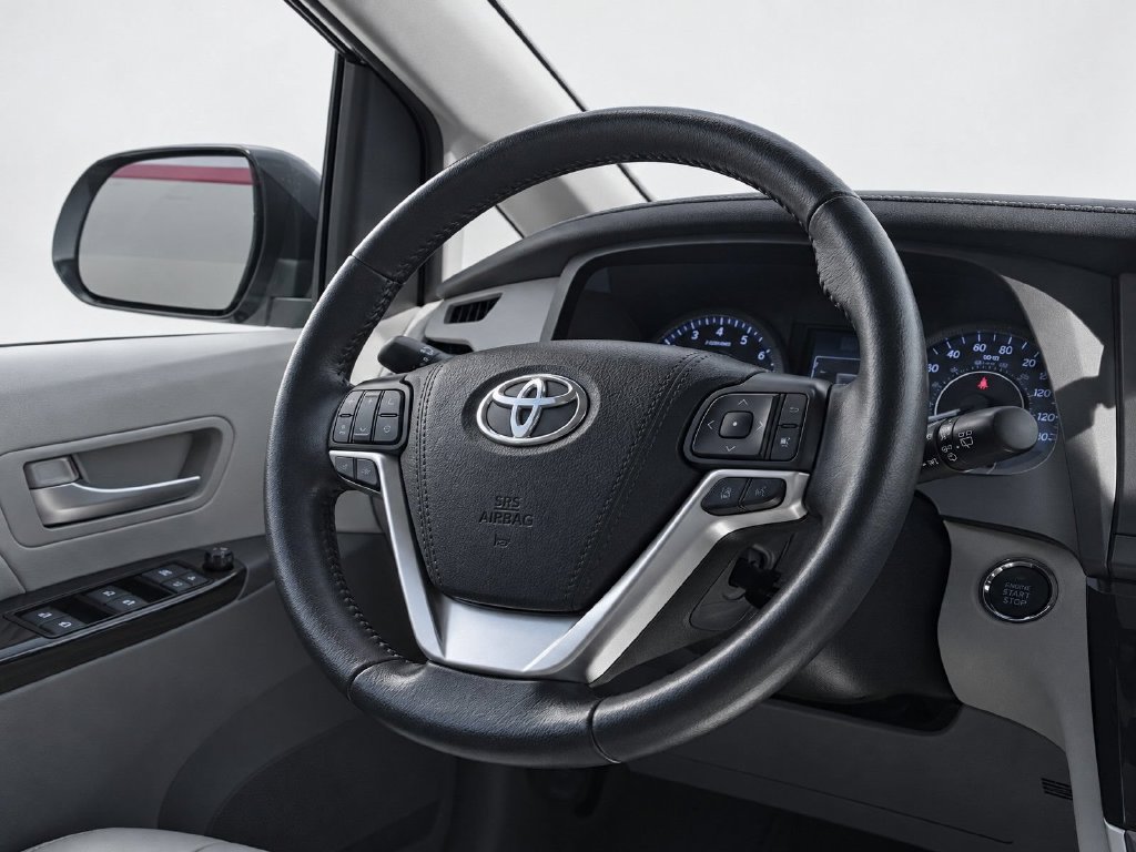 Used 2020 Beige Toyota XLE Premium image 19