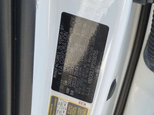 Used 2023 White Kia EX Touring image 37