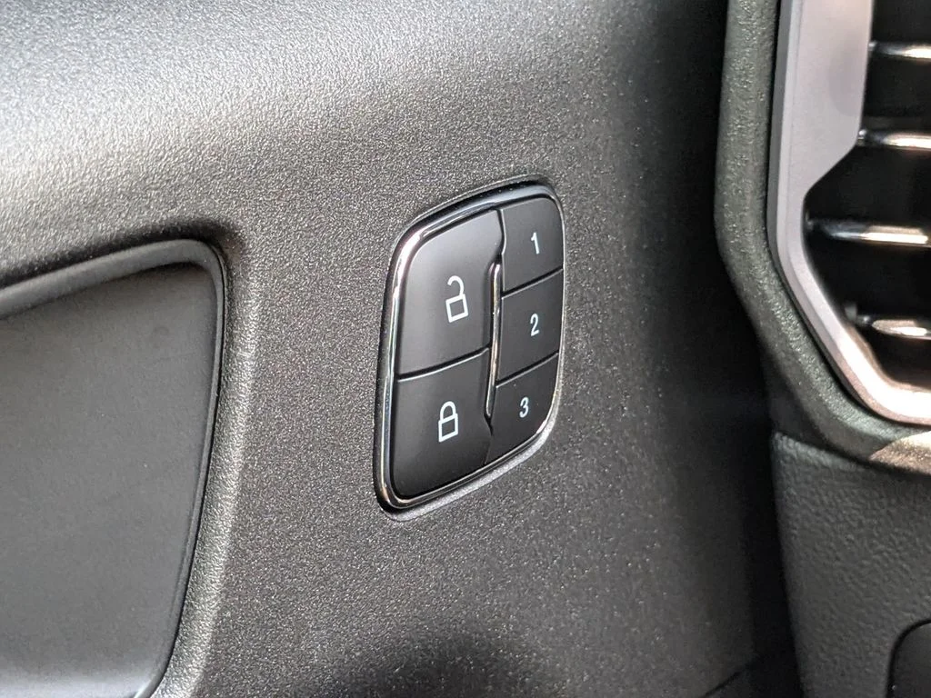 New 2026 Gray Ford Outer Banks image 25