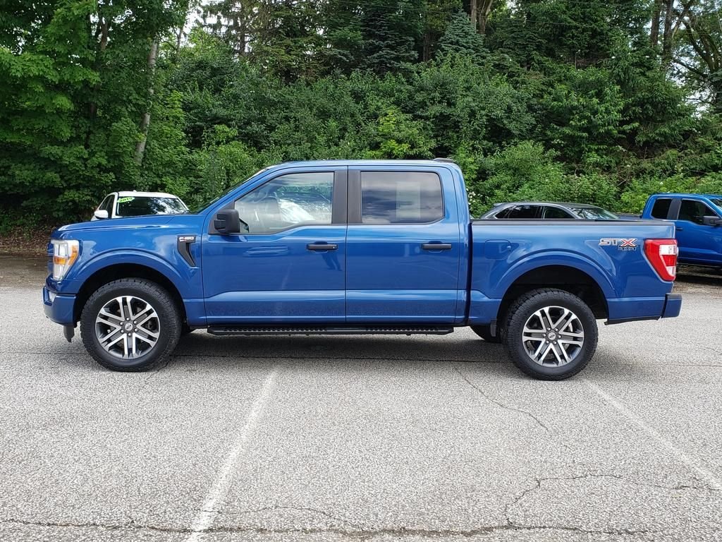 Used 2022 Blue Metallic Ford XL image 4