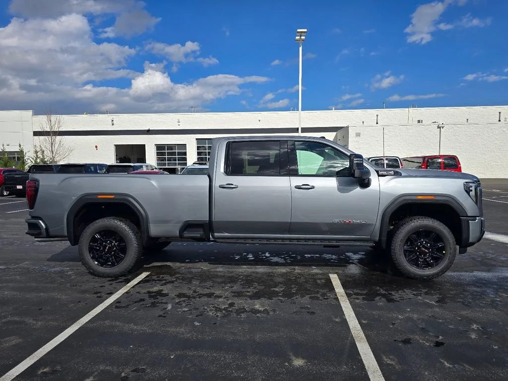 2026 GMC Sierra 2500HD AT4 - Photo 10