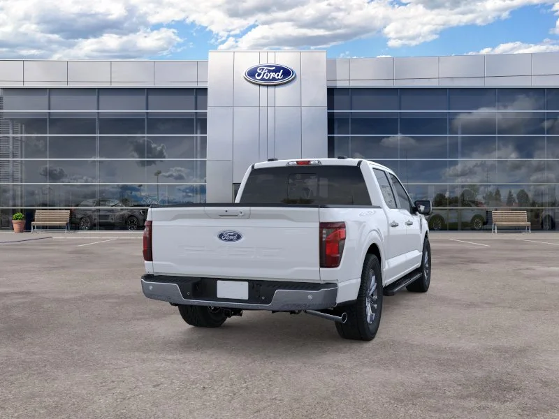 New 2026 Oxford White Ford XLT image 8