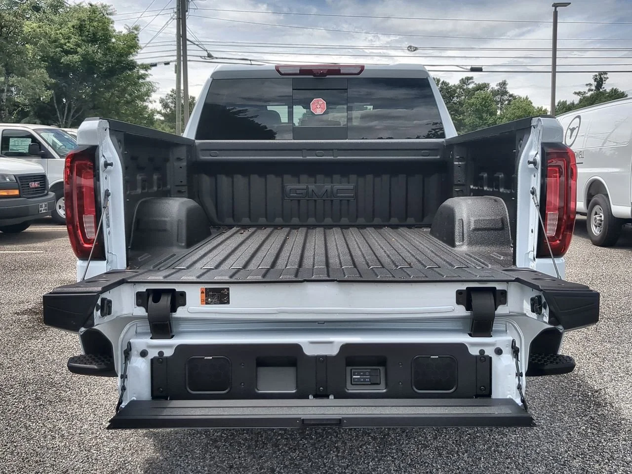 New 2026 Glacier White Tricoat GMC Denali Ultimate image 27