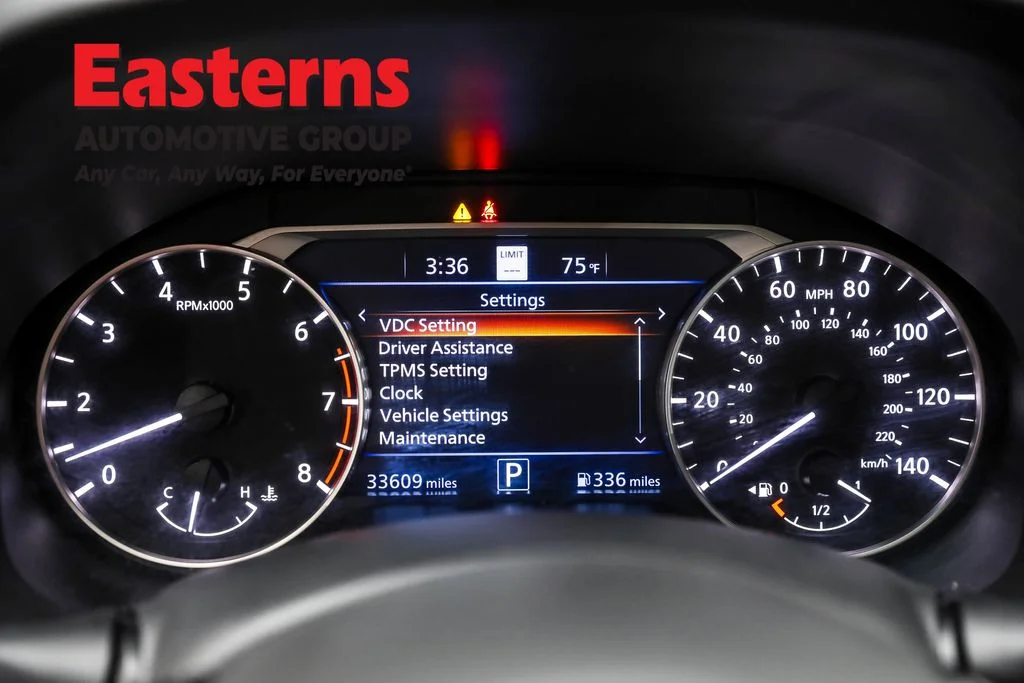 Used 2022 White Nissan 2.5 SL image 18
