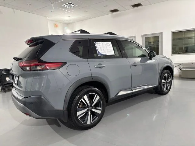 Used 2021 Gray Nissan SL image 14