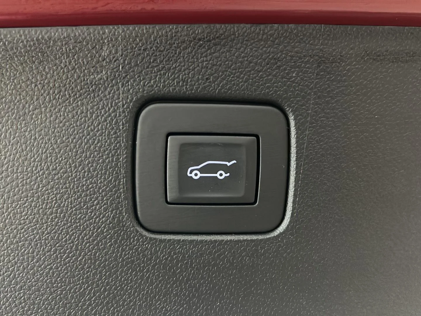 Used 2024 Cinnabar Metallic Buick Preferred image 9