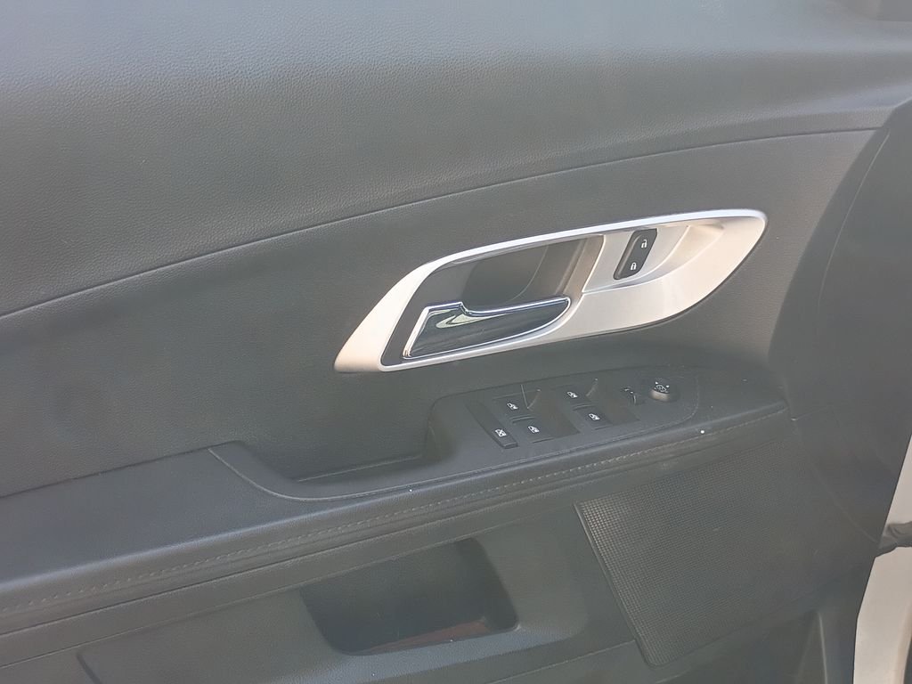 Used 2016 Silver Ice Metallic Chevrolet LS image 12
