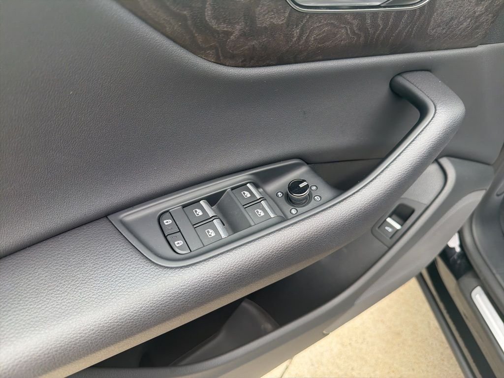 Used 2023 Black Audi 55 Premium image 16