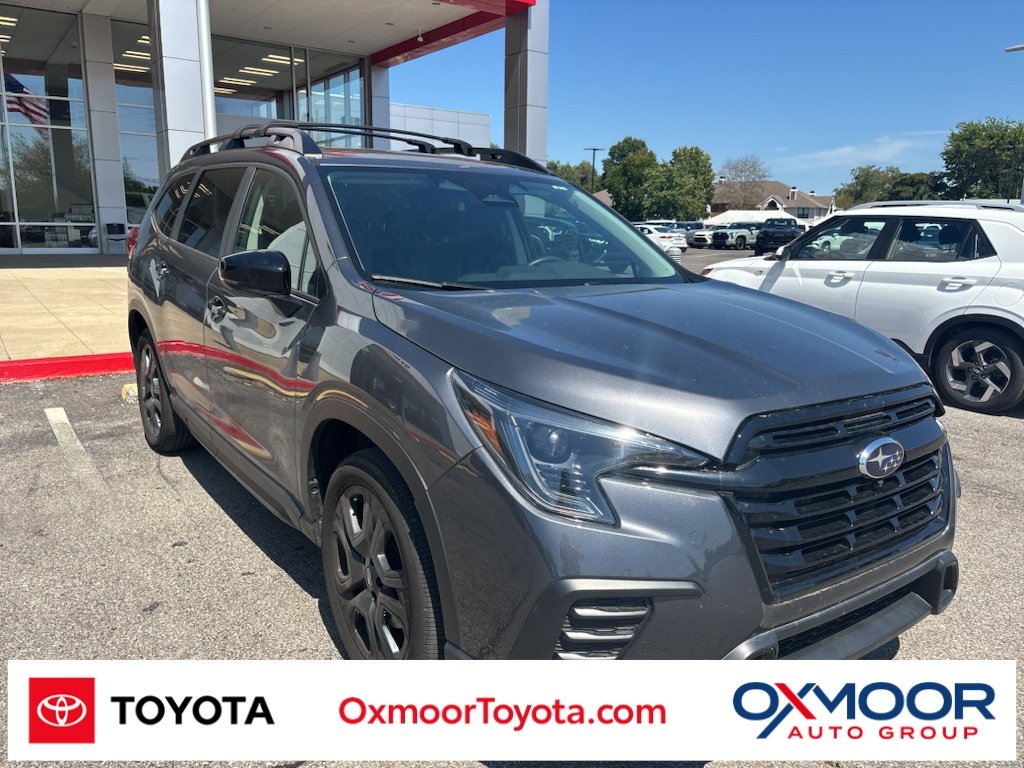 Used 2025 Magnetite Gray Metallic Subaru Onyx Edition Touring image 1