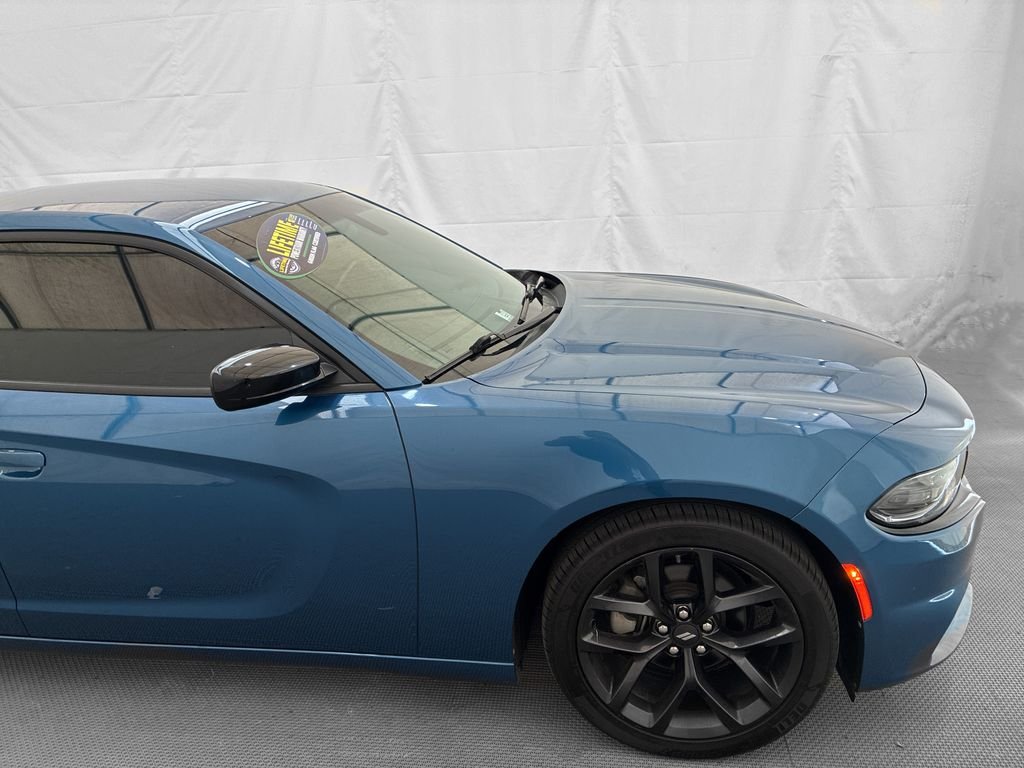 Used 2022 Frostbite Dodge SXT image 9