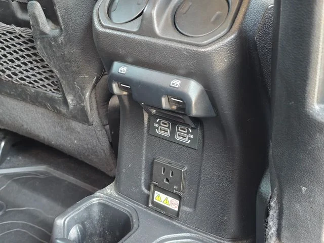 Used 2022 Black Jeep Rubicon image 17