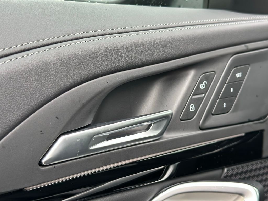 Used 2025 Black Sapphire Metallic BMW xDrive28i image 19