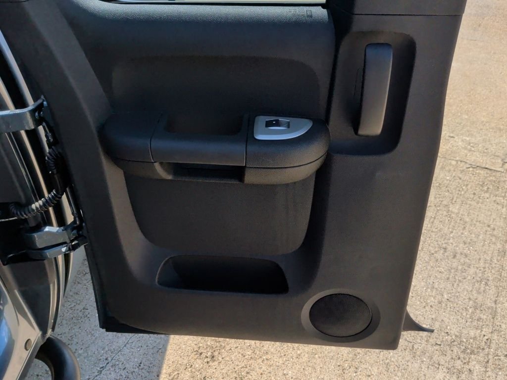 Used 2008 Blue Chevrolet LT image 31