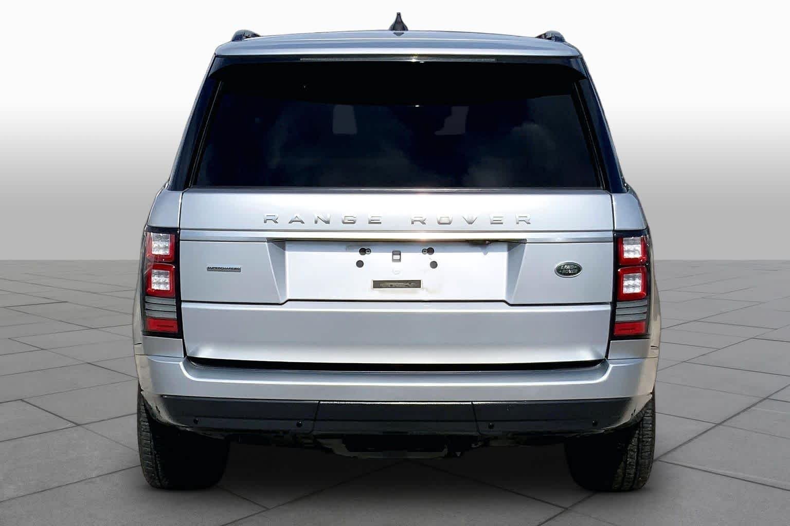 Used 2017 Silicon Silver Metallic Land Rover  image 5