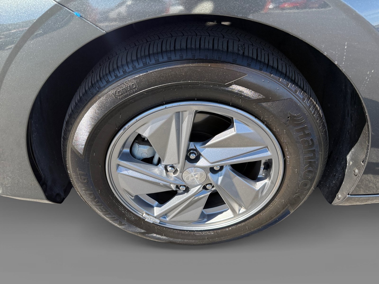 Certified Used 2024 Gray Hyundai SE image 9