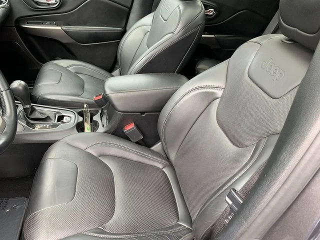 Used 2020 Gray Jeep Limited image 15