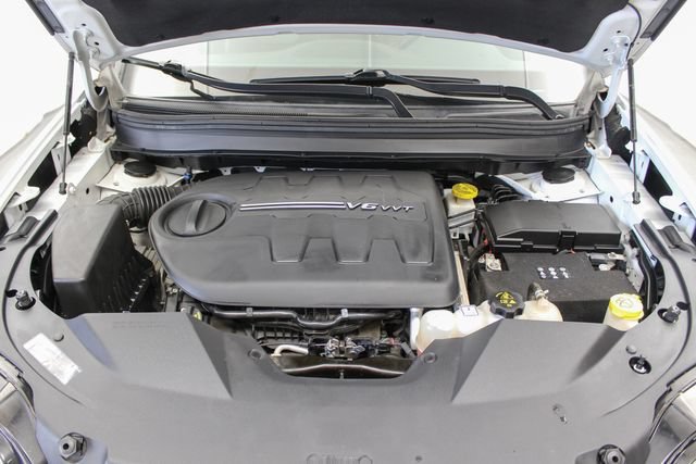 Used 2019 White Jeep Trailhawk 4x4 image 27