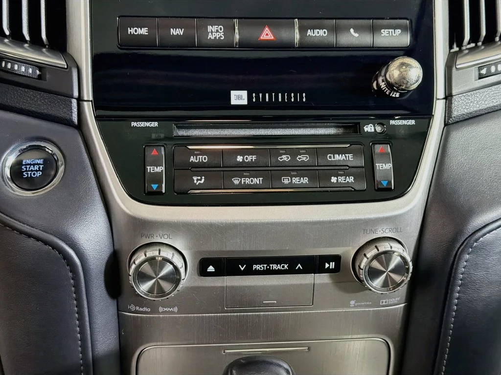 Certified Used 2018 Black Toyota Base image 17