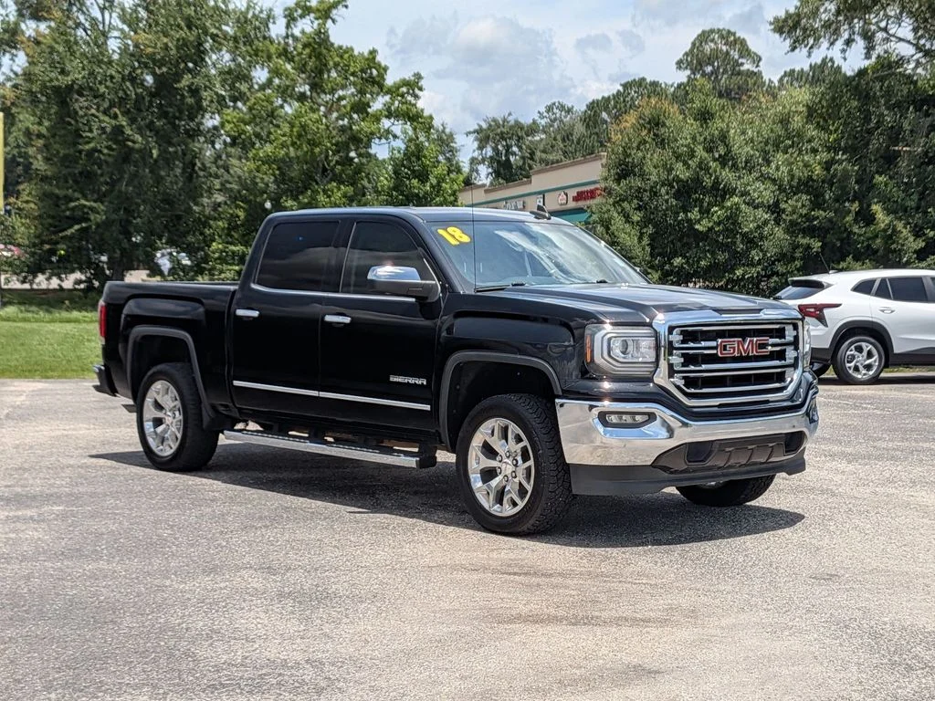 Used 2018 Black GMC SLT image 7