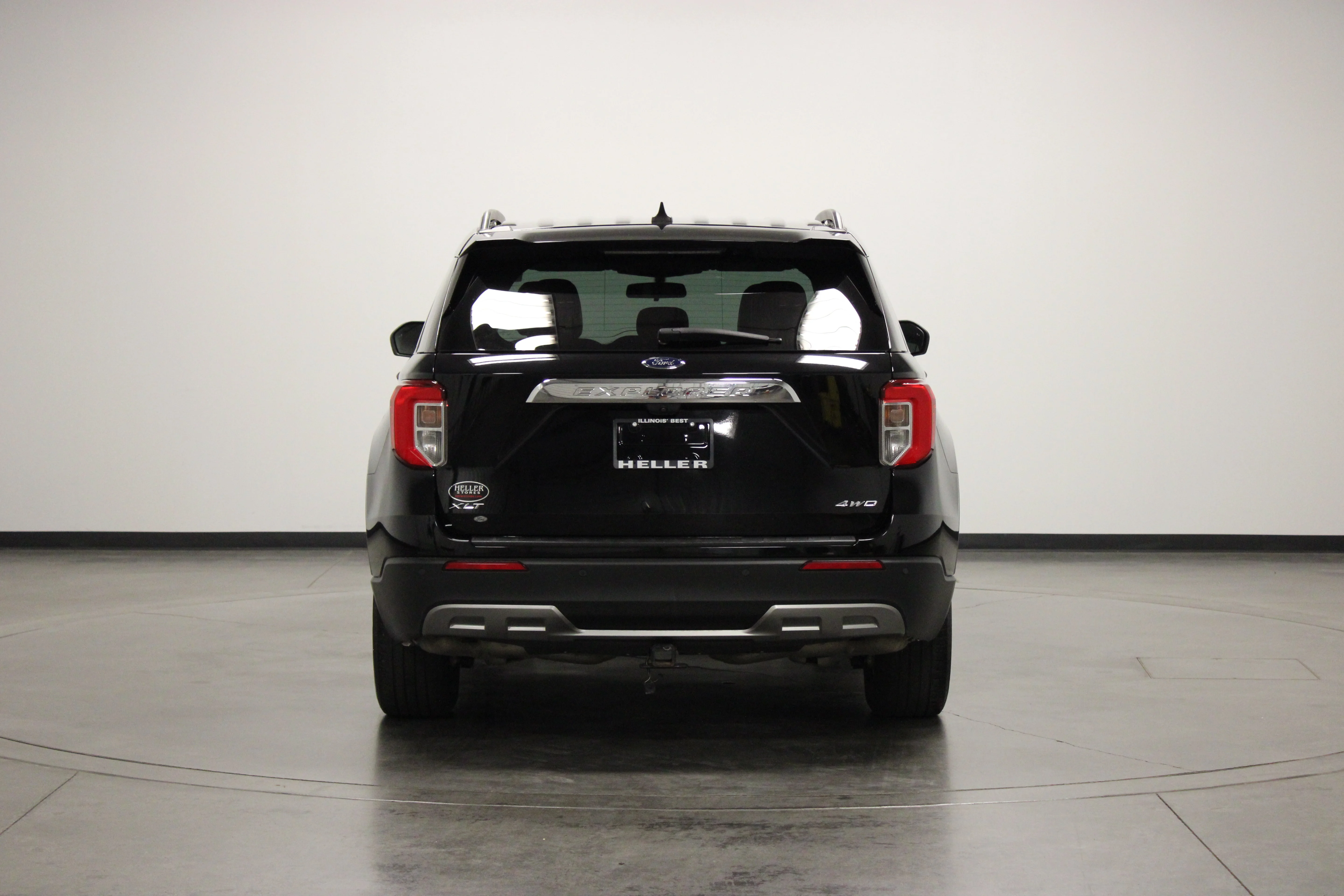 Used 2022 Black Metallic Ford XLT image 9