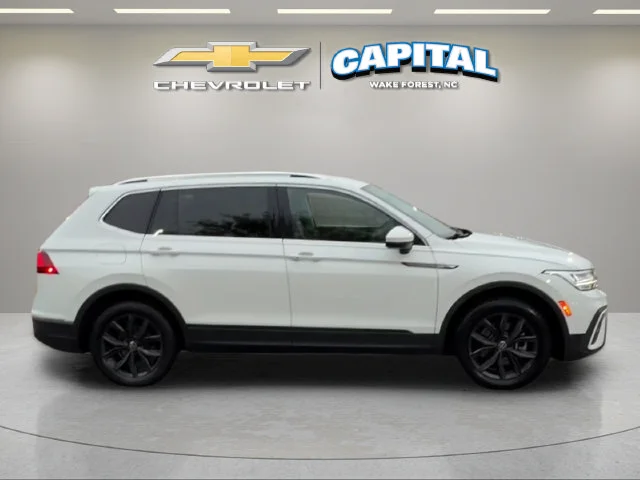 Used 2024  Volkswagen 2.0T SE image 6