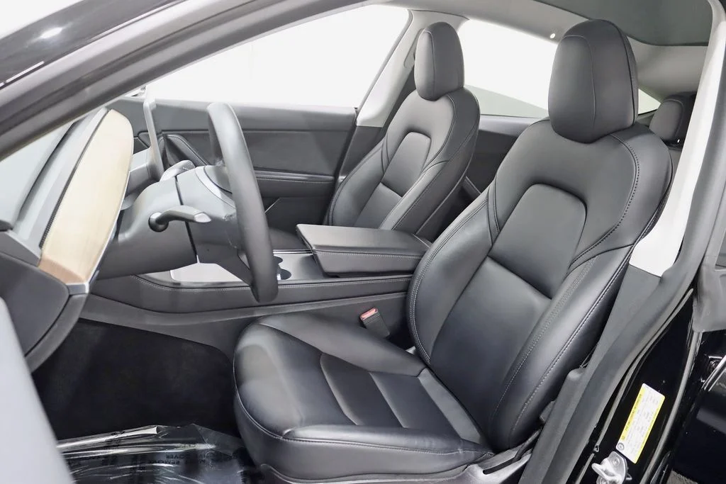 Used 2022 Black Tesla Long Range image 27