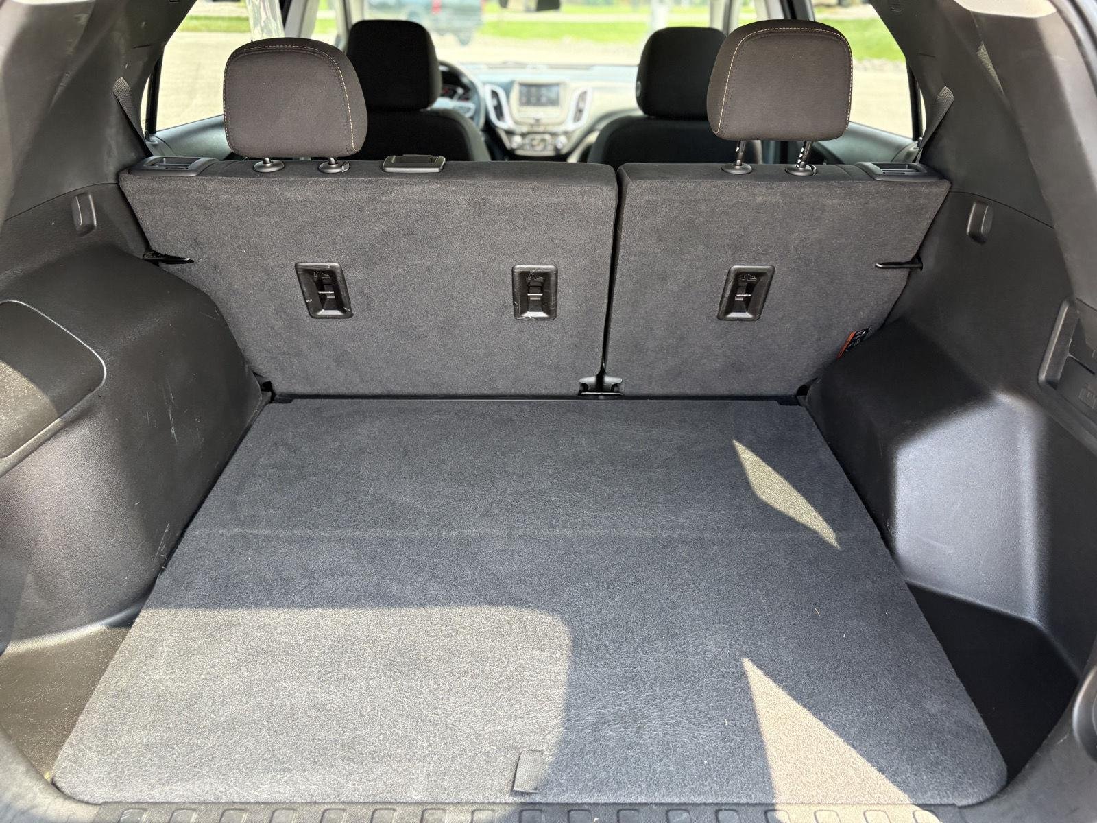 Used 2022 Iron Gray Metallic Chevrolet LT image 30
