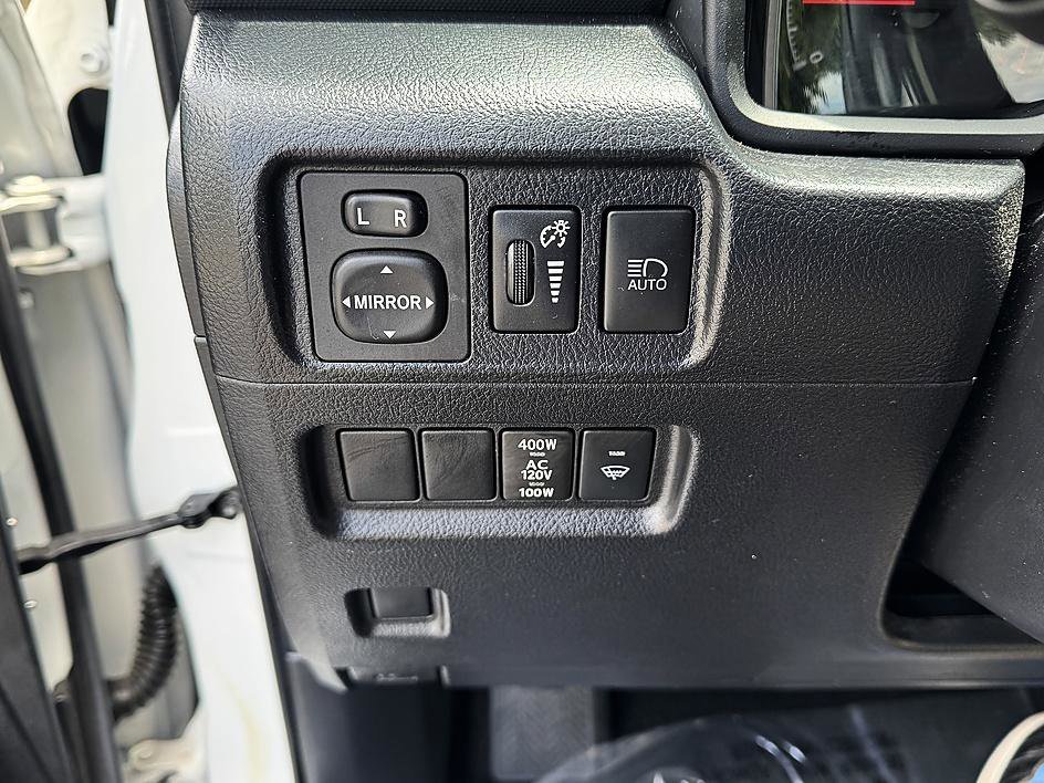 Certified Used 2023 Ice Toyota SR5 image 18