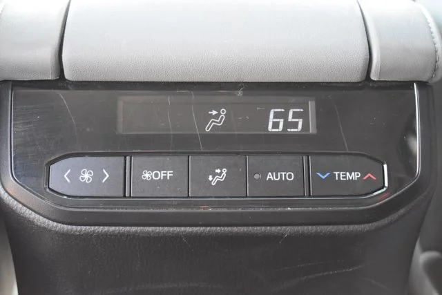 Used 2020 Blue Toyota XLE image 15