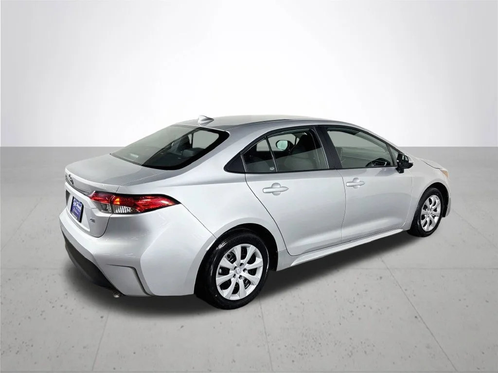 Used 2025 Silver Toyota LE image 6