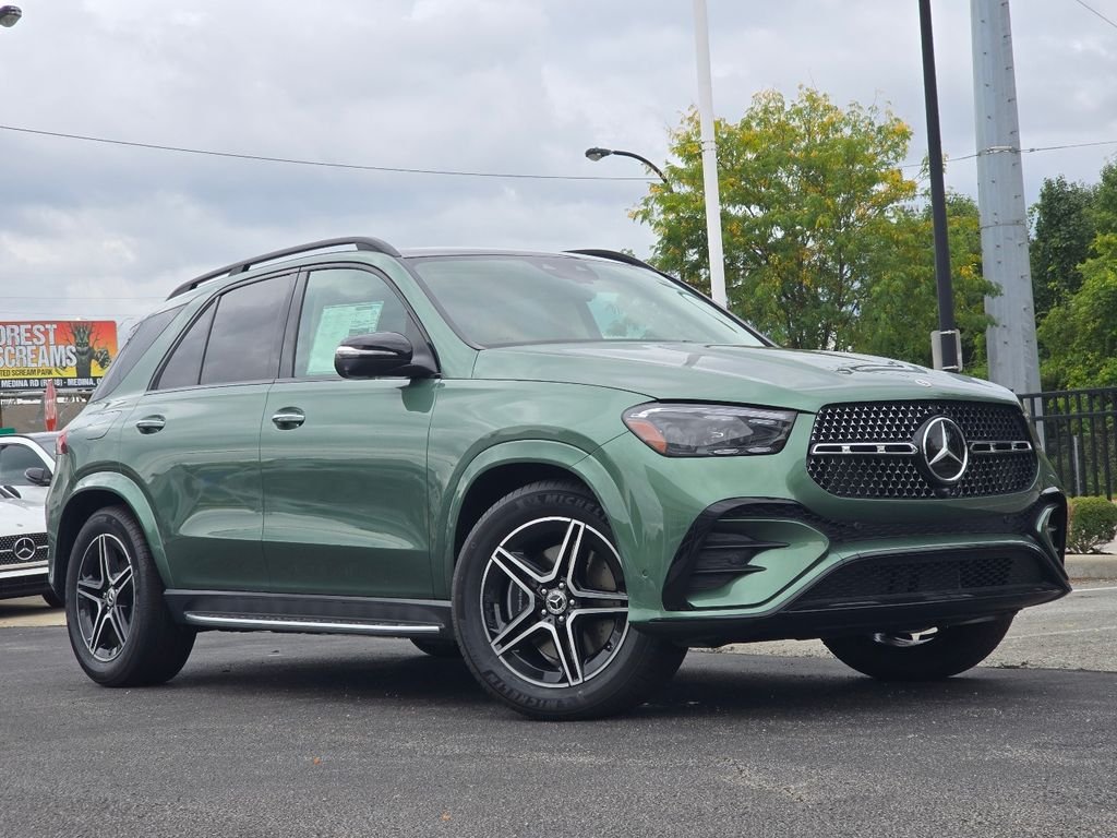New 2026 MANUFAKTUR Ireland Mid Green Metallic Mercedes-Benz GLE 450 image 1