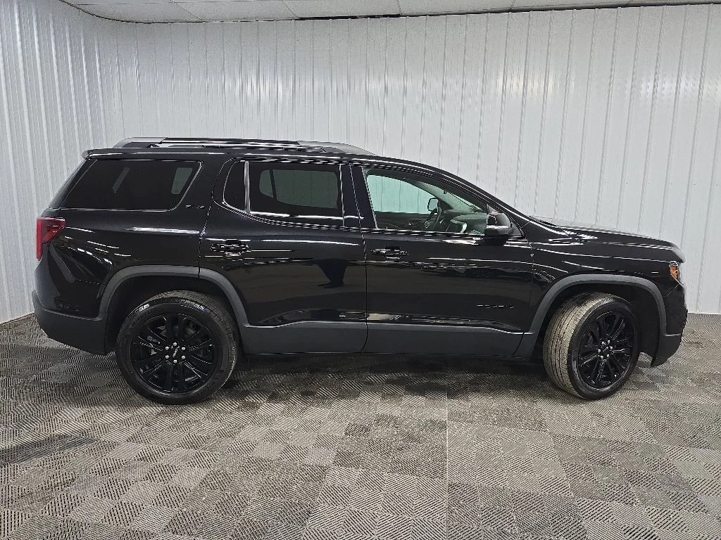 Used 2023 Black GMC SLE image 2