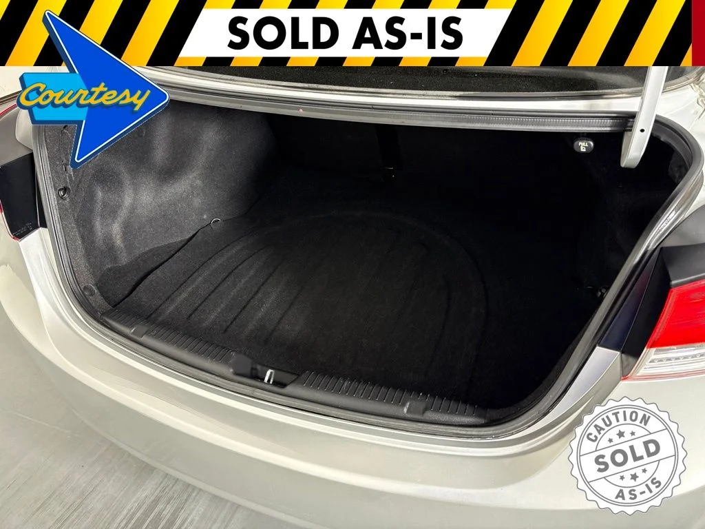 Used 2013 Silver Hyundai Limited image 19