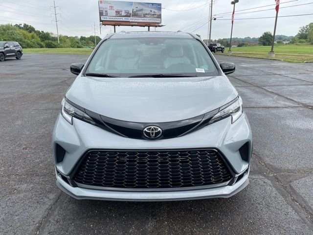 New 2026 Cement Toyota  XSE image 8