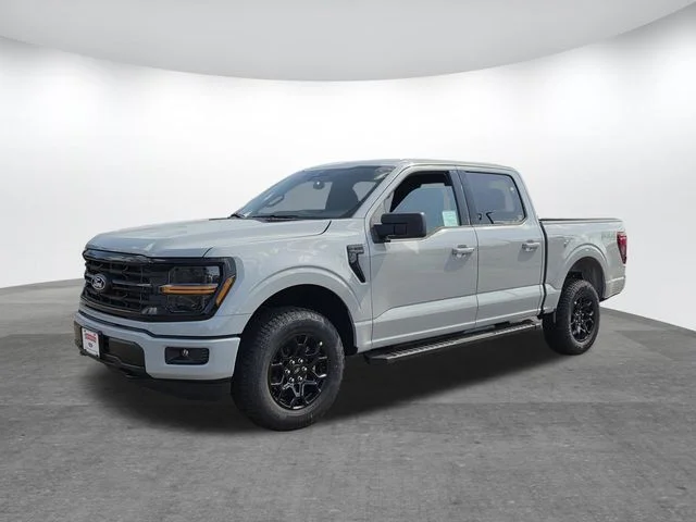 New 2026 White Ford XLT image 4